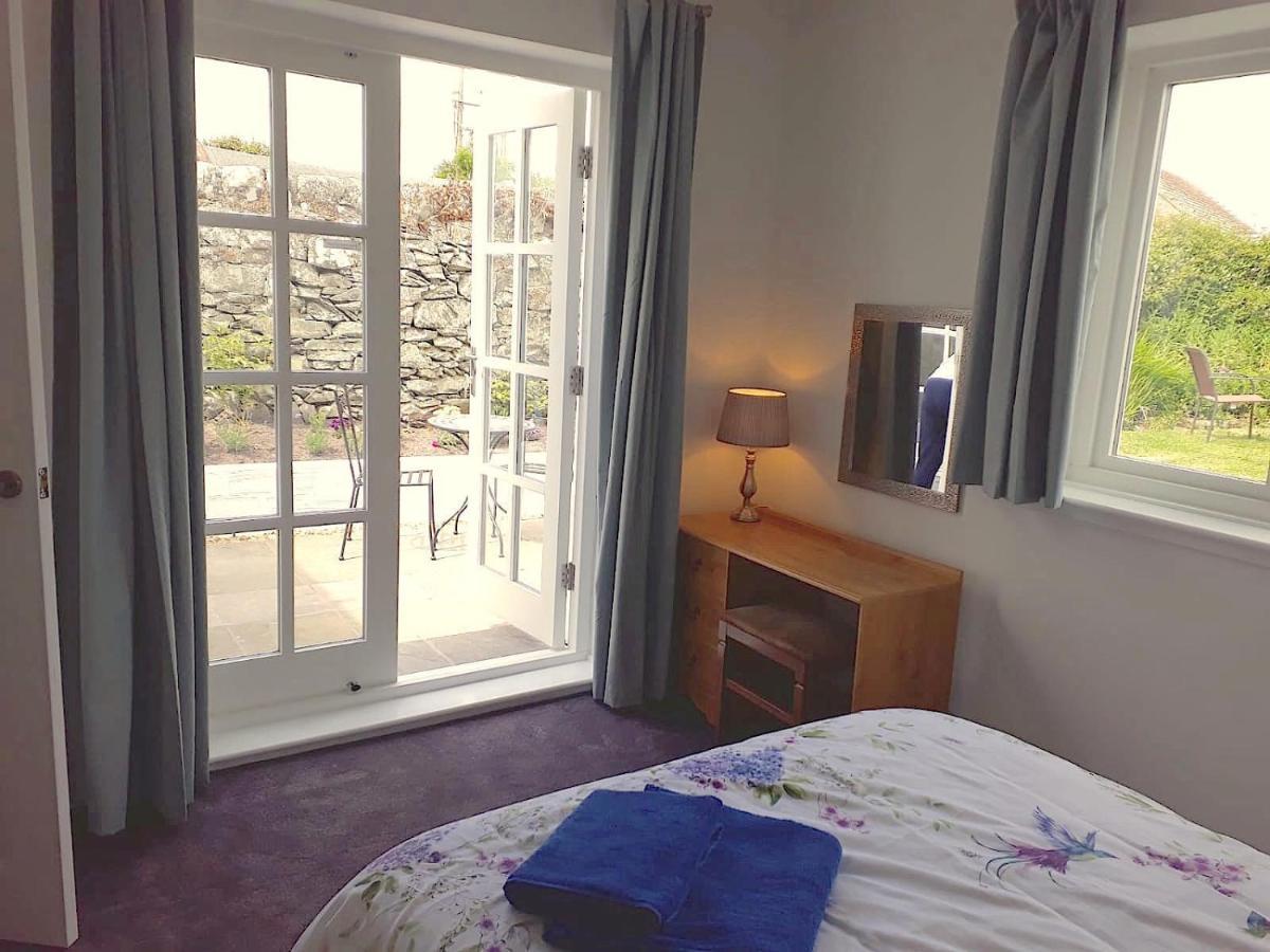 Colebrook Cottage Isle of Whithorn Exterior photo